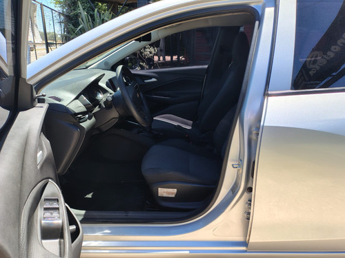 Chevrolet Onix plus 1.2