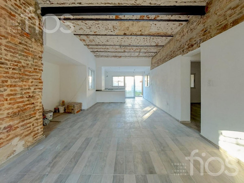Imagen 5 de 29 de Venta Casa De Dos Dormitorios Con Jardín Y Parque A Estrenar En Fisherton Retasada