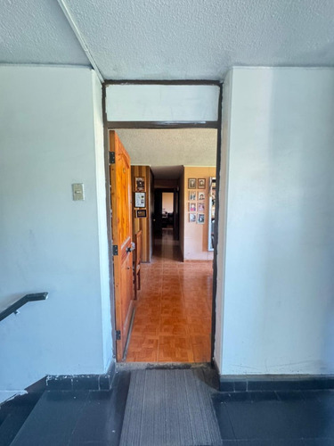 Se Vende Departamento Macul 3d+1b+est.