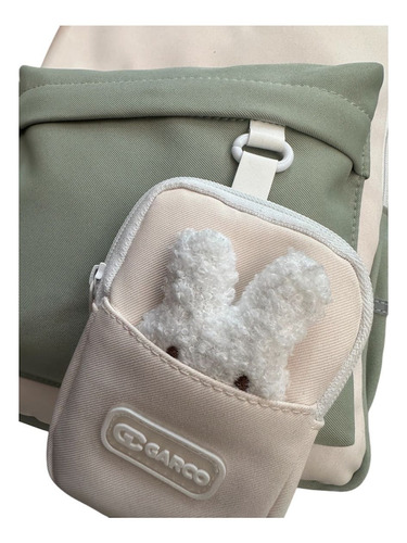 Mochila Juvenil Escolar Viaje Reforzada Garco. Color Verde Claro Diseño De La Tela Liso