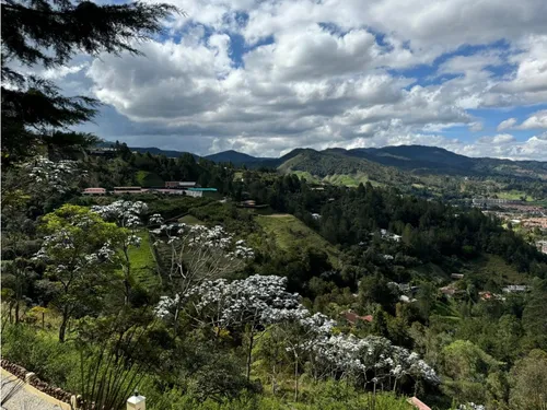 Espectacular Lote En El Retiro (ant.)