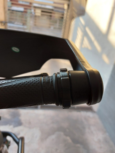 Imagen 14 de 16 de Benelli Trk 502
