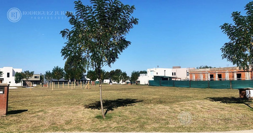 Imagen 2 de 15 de Lote Nro 328 Barrio Cerrado Santo Tomas - Pilar