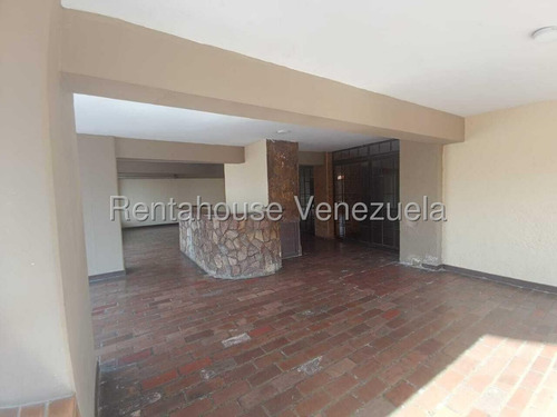 25-24541* Nataly Zambrano Te Ofrece Este Economico Y Amplio Apartamento (1 Nivel) En Alquiler En Centro