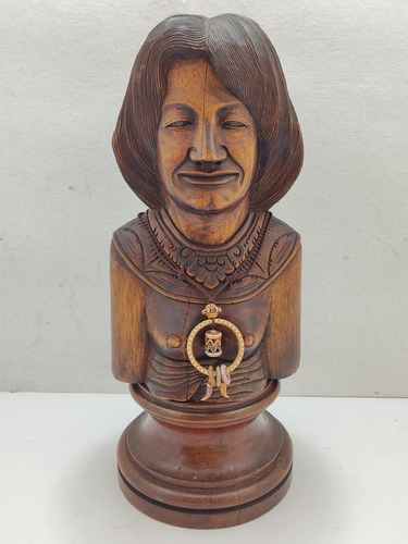 Escultura En Madera Mujer Indigena 