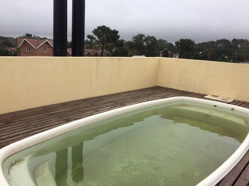 Imagen 14 de 17 de Hermoso Departamento De Un Dormitorio Con Piscina. A 5 Cuadras Del Mar. Cochera Mf. 545612
