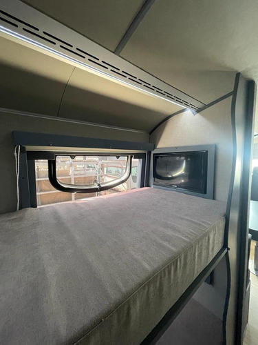 Imagen 5 de 15 de Motorhome Iveco 70 C17 Carrozado Unico .para Exigentes