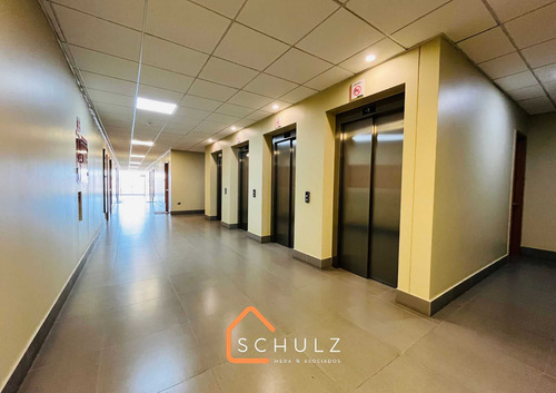 Arriendo Oficina En Edificio Plaza Oriente (107015)