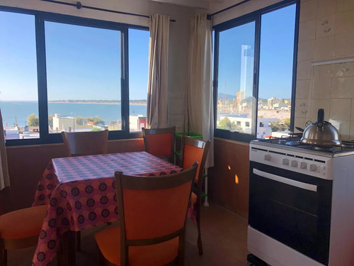 Alquiler De Casa En Piriapolis Con Vista Al Mar A Una Cuadra De La Playa