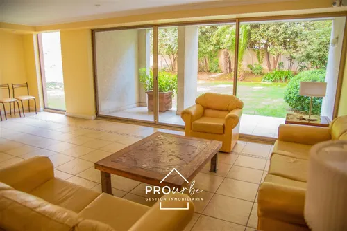 Departamento En Venta De 3 Dorm. Con Oficina Independiente