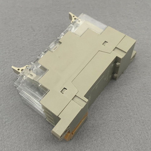 New Omron P7sa-14f-nd Dc24 Relay Sockets 6p Din Mount Fr Ccg