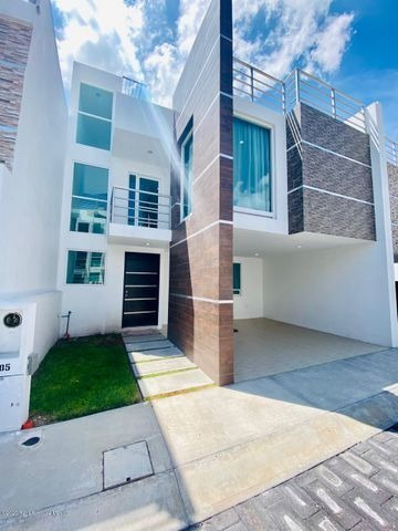Imagen 1 de 14 de Casa En Venta En Parque Esmeralda Pachuca De Soto 213002isg