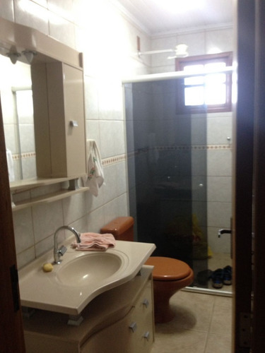 Imagem 15 de 19 de Casa De 2 Pisos 4 Dormitórios - 4332