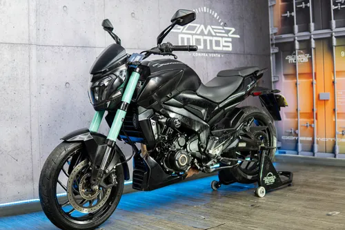 Bajaj Dominar 400 2021