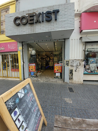 Local Comercial A La Calle En Bernal Centro 9 De Julio