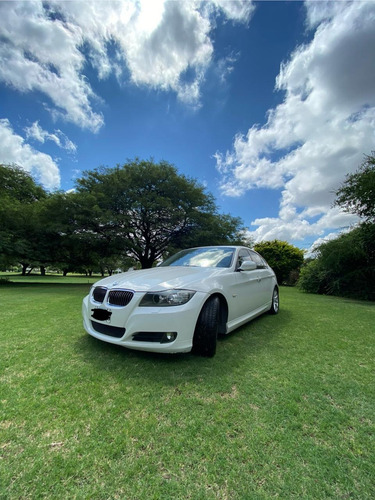 BMW Serie 3 3.0 330i Sedan Executive