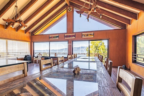 Imagen 18 de 30 de Hermosa Casa Con Vista Al Lago Y Al Volcán