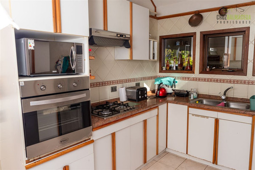 Casa En Venta De 6 Dorm. En Parrque Ivian I, Puerto Varas