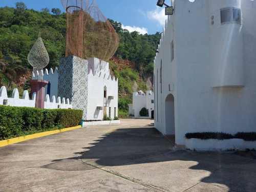 Imagen 7 de 11 de Frances Mijares Vende Infraestructura Hotelera En Barcelona Anzoategui Cód 161199