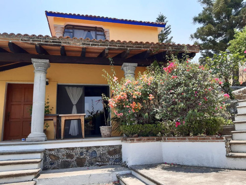 Casa En Privada En Obrera, Tepoztlán, Morelos - Crb-1083-cp