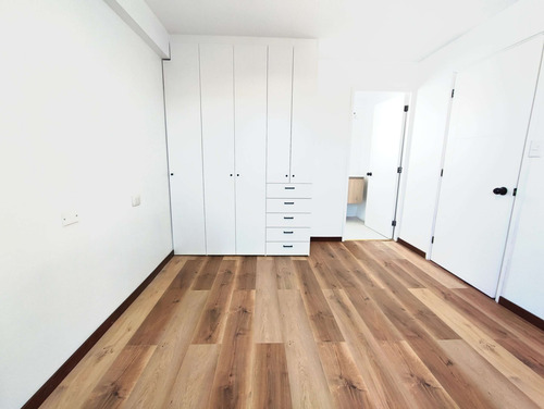 Casa Remodelada, Excelente Conexión 3d+3b+2e, Belloto Centro
