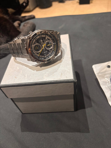 Bulova Presicionist Plata Negro Negro (Usado)