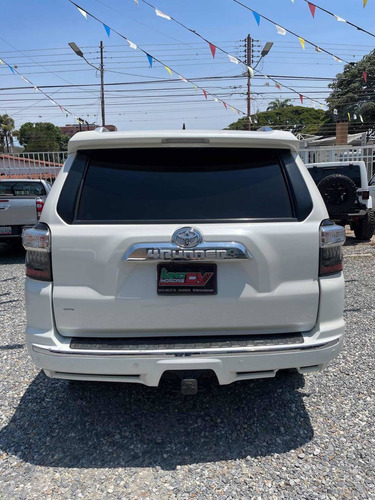 Imagen 13 de 13 de Toyota Runner Limited 4x4