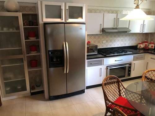 Imagen 6 de 14 de Hermosa Quinta En Venta, Urbanización San Luis.