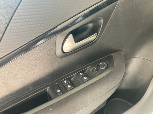 Peugeot 208 1.6 Active Tiptronic