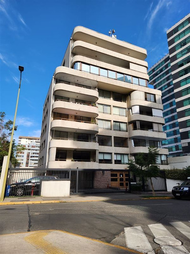 Departamento En Venta De 2 Dorm. En Las Condes