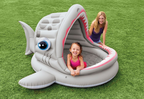 Pileta inflable tiburón Intex 57120 121L gris