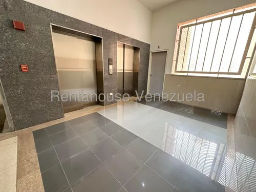 Local En Alquiler - Mls #25-18603