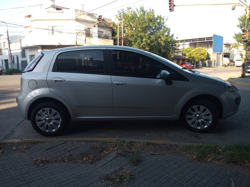 Fiat Punto 1.4 Attractive Pack Top Uconnect 2016