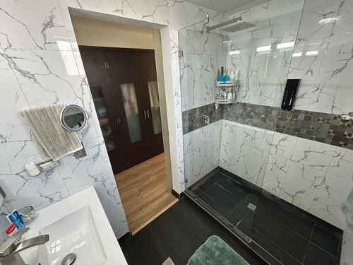 Espectacular Apartamento Amoblado Venta En Escampadero Kr