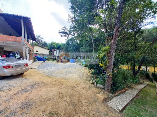 Belissima Chacaraca Com Lago Em Condominio