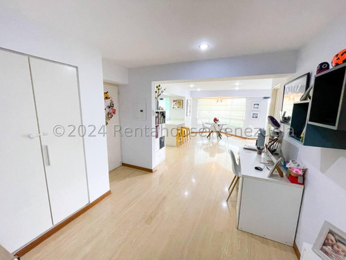 Hermoso Apartamento Completamente Remodelado En Venta En El Rosal Mls 24-24270 Zr