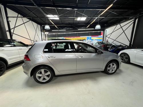 Imagem 14 de 15 de Volkswagen Golf 1.4 Tsi Comfortline Teto Solar 2014