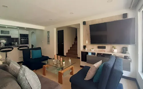 Casa En Venta En Las Villas. Cod V10870017