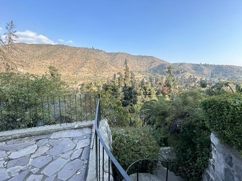 Casa En Venta De 4 Dorm. En El Arrayán