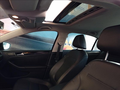 Imagem 14 de 14 de Volkswagen Jetta 2.0 Comfortline Flex Automático 2014 Com Te