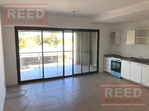 Reed Vende 2 Amb, Terraza Privada.