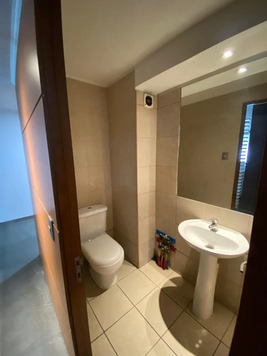 Oficina 152 Metros Con 3 Est En Venta Ñuñoa