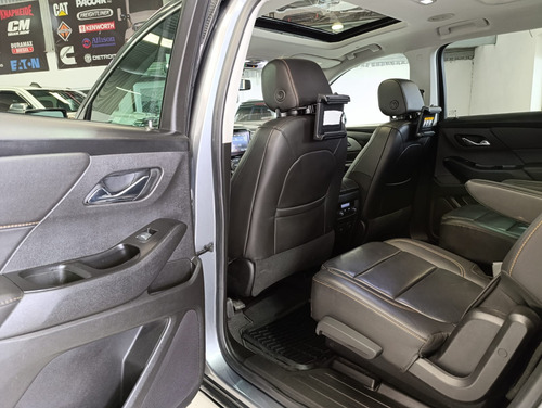 2020 Traverse Lt
