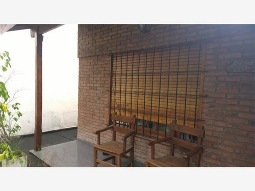 Excelente Chalet- Apto Crédito! Oportunidad!!
