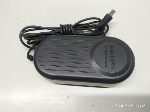 Samsung Aa-e8 Cargador Original Punta Cuadrada (Usado)