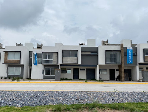 Casa En Venta En Fraccionamiento Cantelli, Canteras De San José, Aguascalientes, Sh05