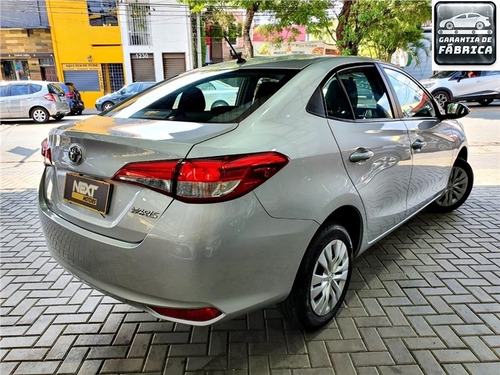 Imagem 7 de 15 de Toyota Yaris 1.5 16v Flex Sedan Xl Live Multidrive