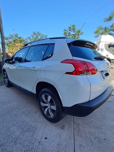 Peugeot 2008 1.6 Feline