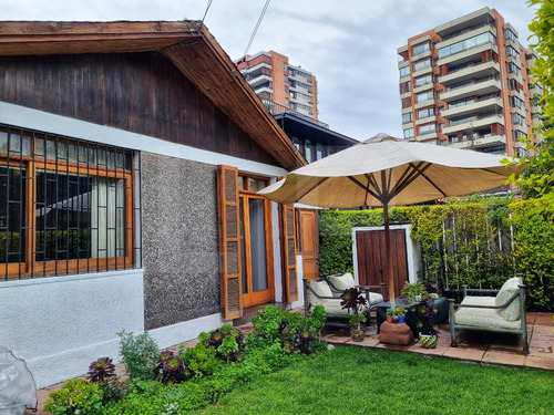 Acogedora Casa En Barrio Tranquilo Y Residencial