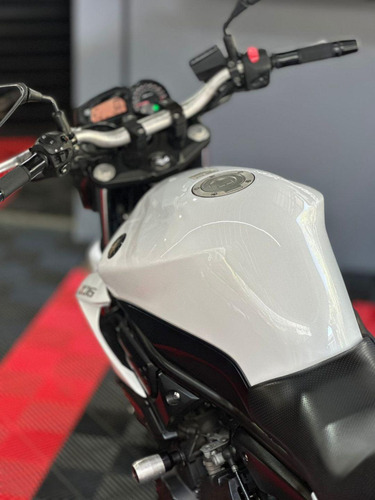Yamaha Xj6 N Xj6